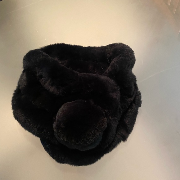 New! Genuine Fur scarf - Picture 7 of 8